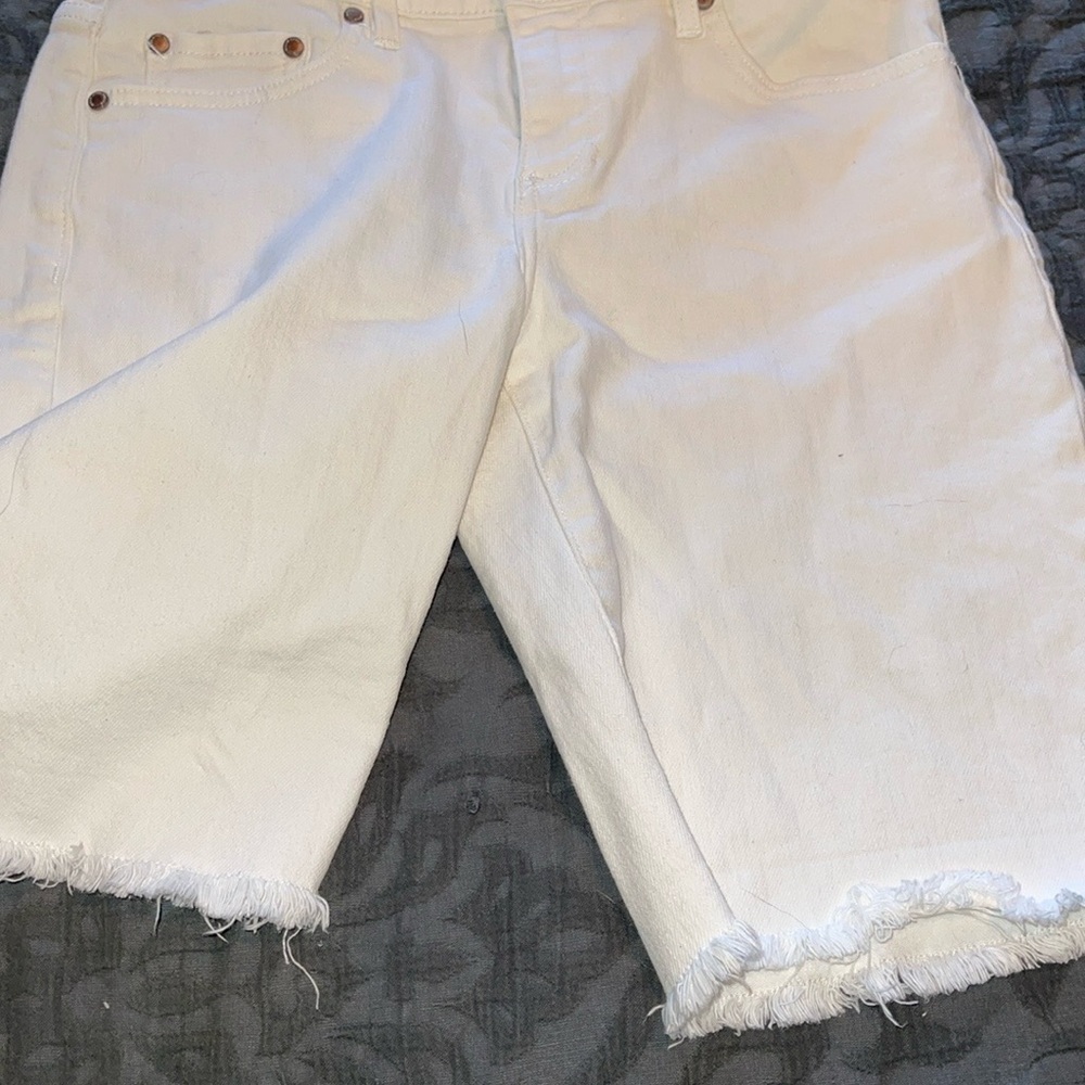 Buffalo by  David Bitton White Bermuda Shorts
